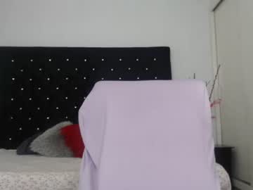 كودي فوري باللانجيري الاسود – الجسم الكيرفي كما يجب