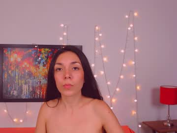 الدكتورة نيكوليت شيا تعالج المريض من متلازمة ادمان النيك