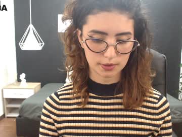 العمة الشرموطة لا تخجل عزيزي الكل يستمني سكس مترجم