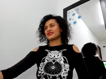 سمسار العقارات ينيك ابنتهم علي بعد امتار اثناء شراء المنزل