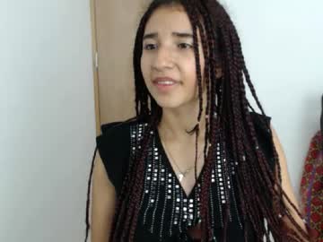 سكس امهات مترجم ابتزاز الام الخائنة نظفي الأرض عارية